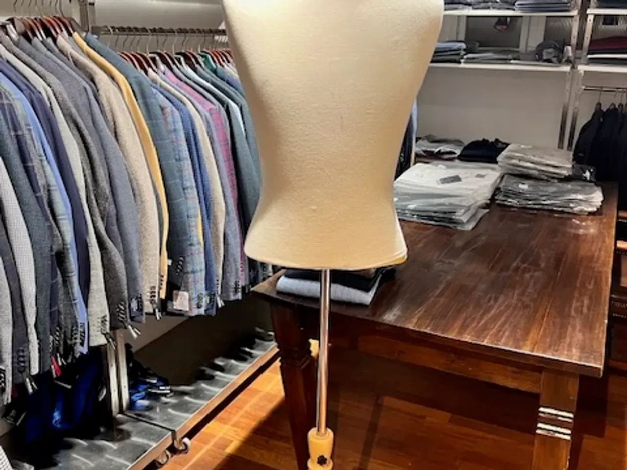 Billede 1 - Herreginer til salg