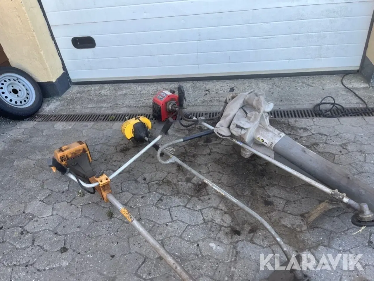 Billede 2 - Buskrydder og Løvsuger 4 stk