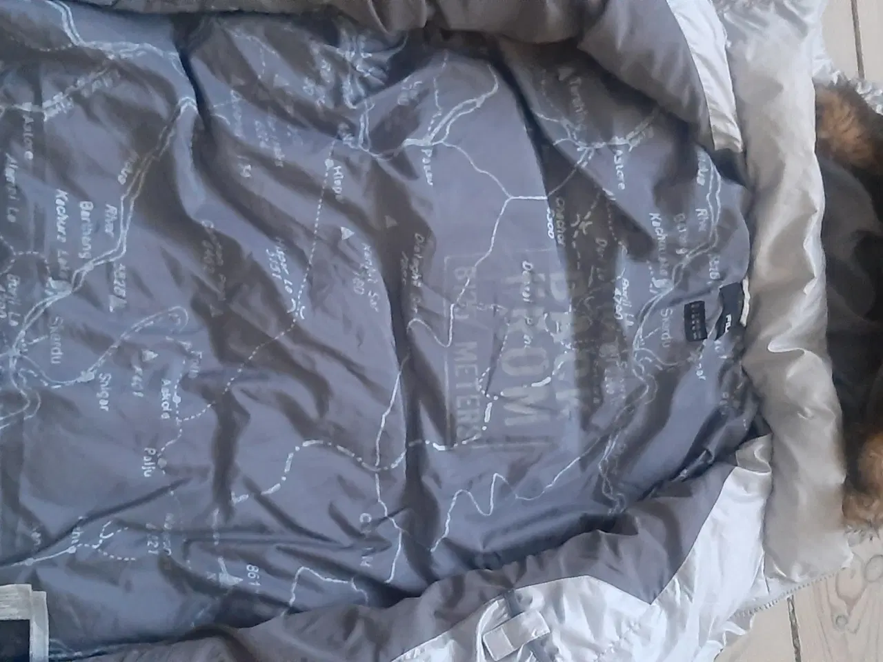 Billede 8 - Varm og let dunjakke