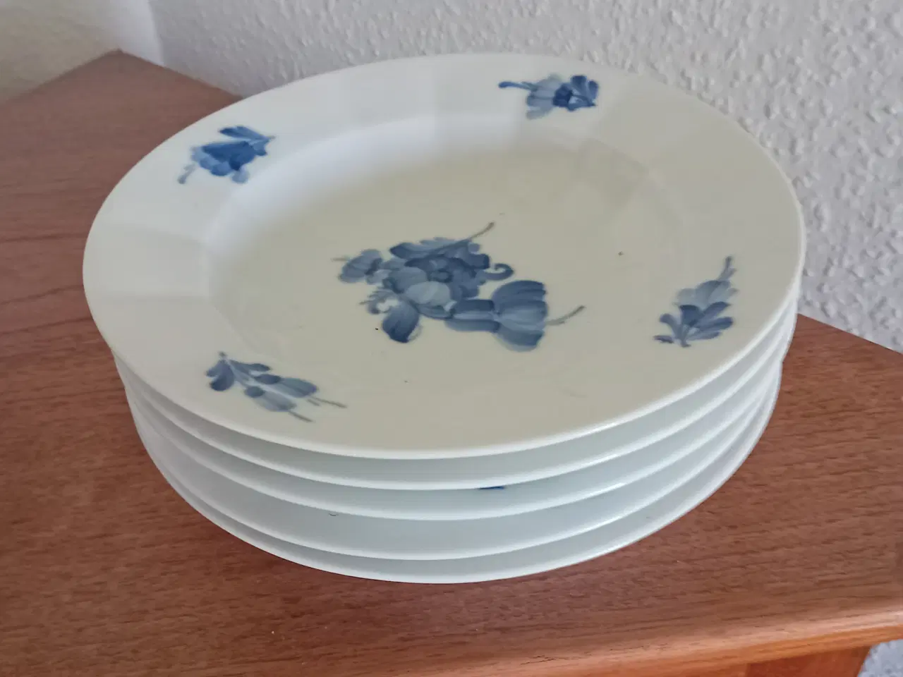 Billede 1 - 10/8547  Blå Blomst   5 stk i fin stand.   