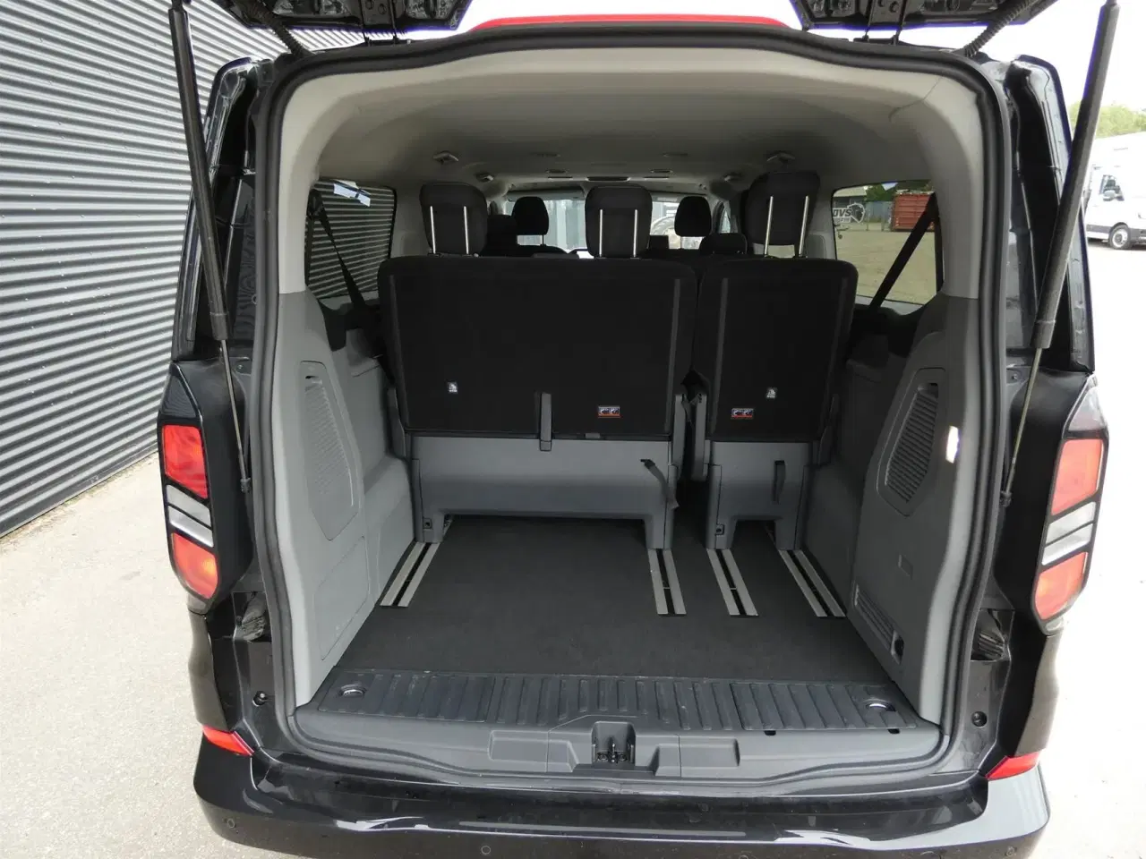 Billede 8 - Ford Tourneo Custom 320 L2H1 2,0 EcoBlue Titanium 170HK 8g Aut.
