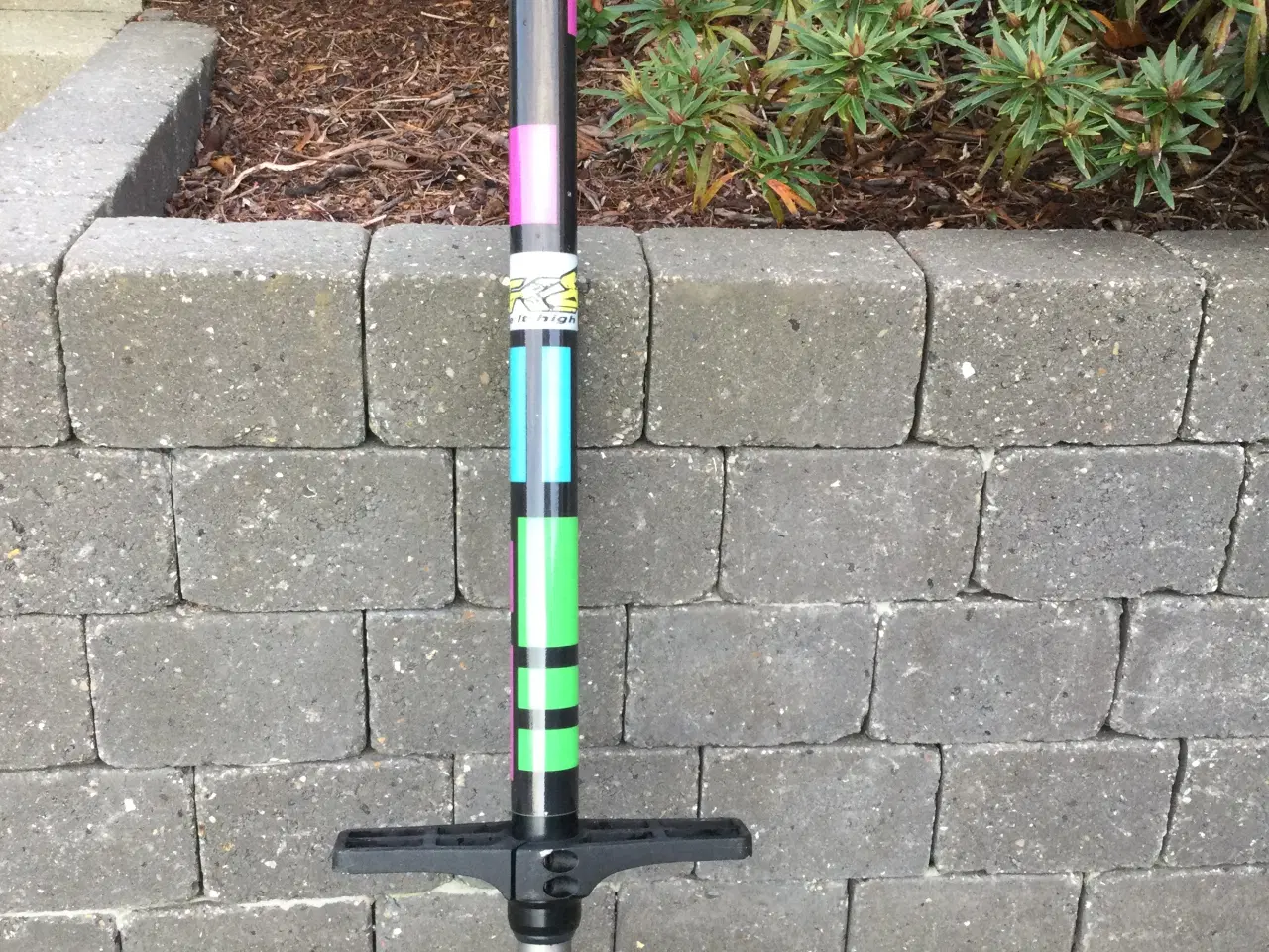 Billede 1 - TK8 Pogo stick  til ældre barn/teenager