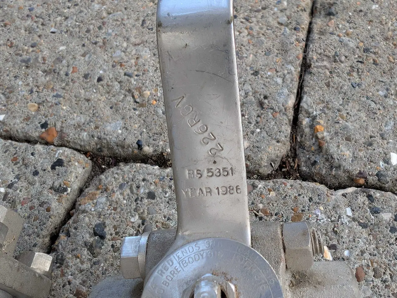 Billede 5 - Kuglehaner med fordelerrør