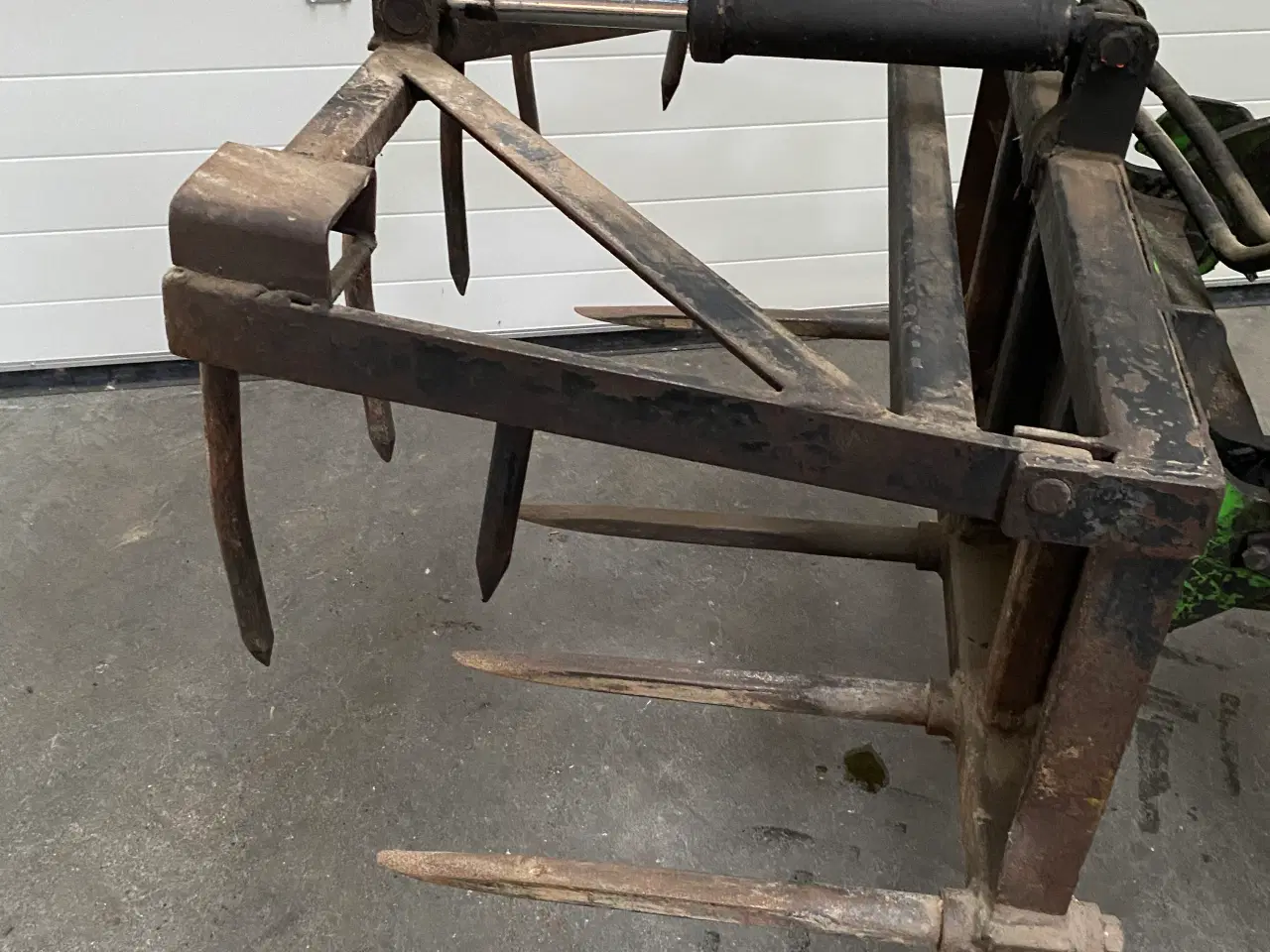 Billede 3 - Overfaldsgrab