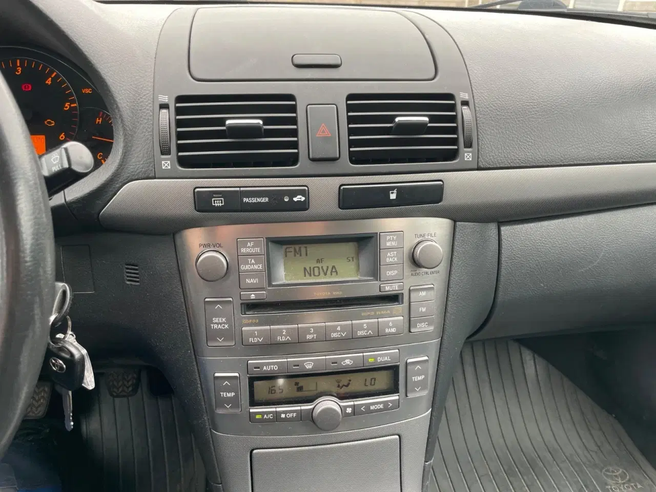 Billede 6 - Toyota Avensis 2,0 D-4D Sol stc.