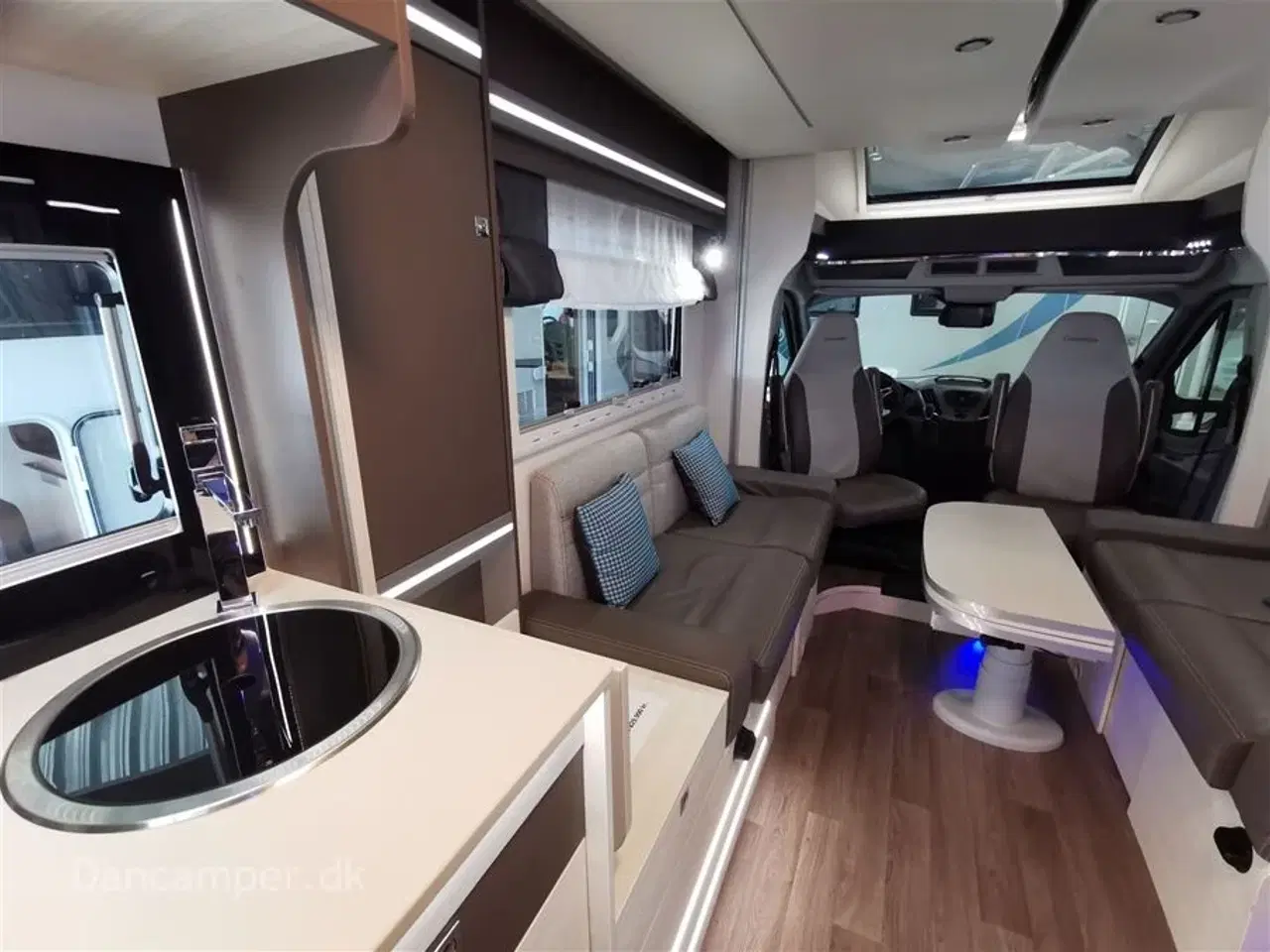 Billede 4 - 2019 - Chausson Welcome Premium 630   UNDER KLARGØRING! 2019 Model! 170 hk Ford med el.sænkbare enkeltsenge, Tertek antenne og masser af yderligere udstyr.