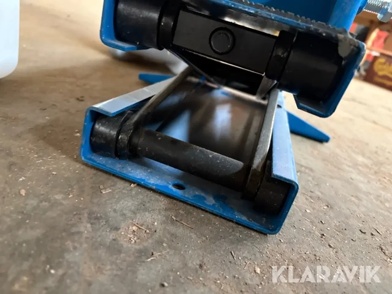 Billede 8 - Bilpleje lot, oliesuger  samt motorløfte-/motorstøttebjælke i stål.