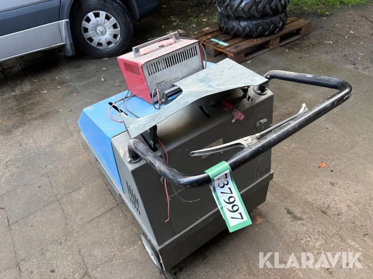 Billede 4 - Feje/sugemaskkne Isal 90 ET Reperationsgenstand
