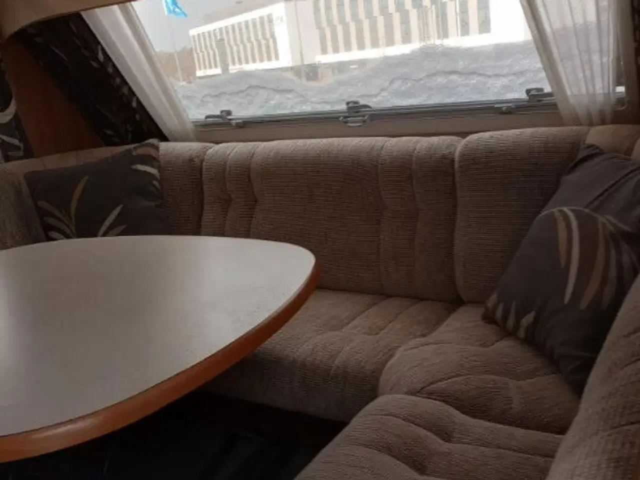 Billede 14 - Flot og velholdt Kabe Ametist 1700 GLE KS  NYSYNET