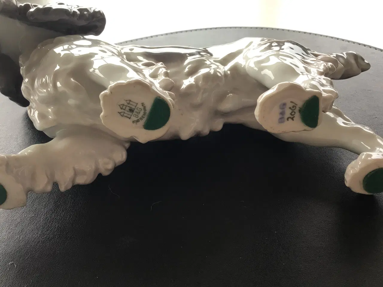 Billede 2 - B&G jagthund m/fugl nr 2061