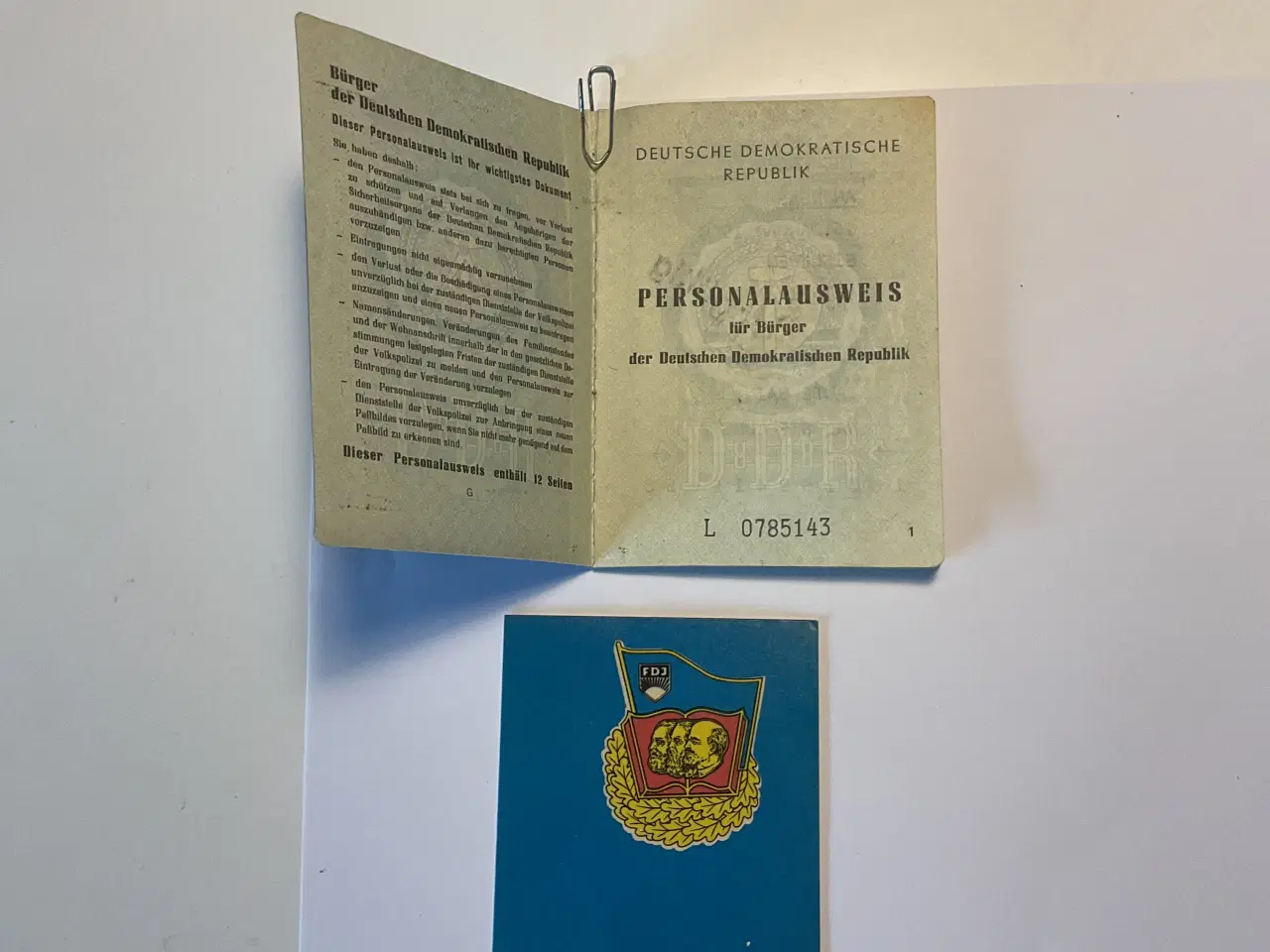 Billede 2 - DDR Personalausweis + Urkunde fra Østtyskland