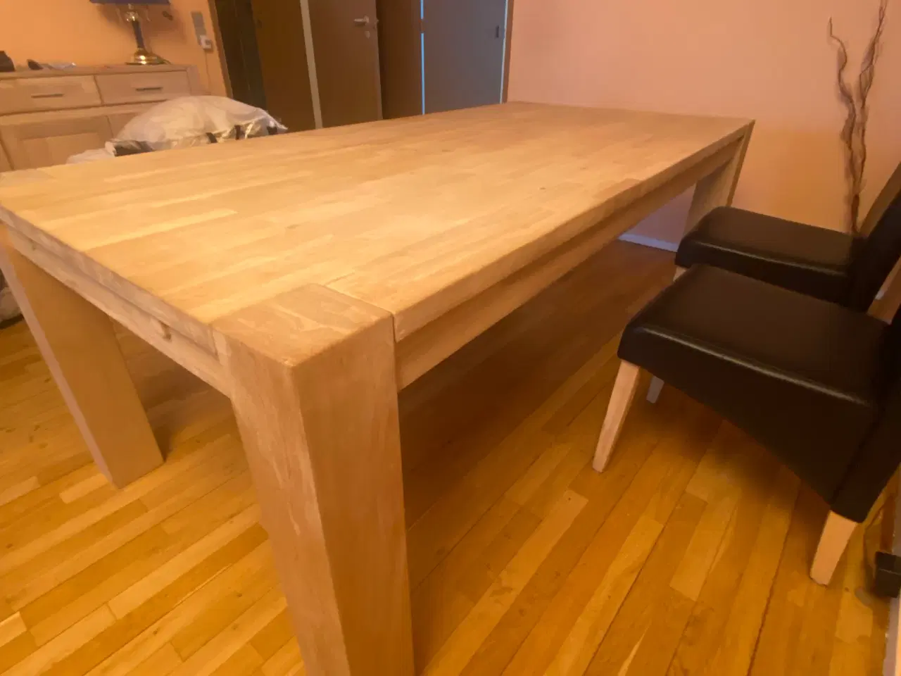 Billede 1 - Spisebord egetræ