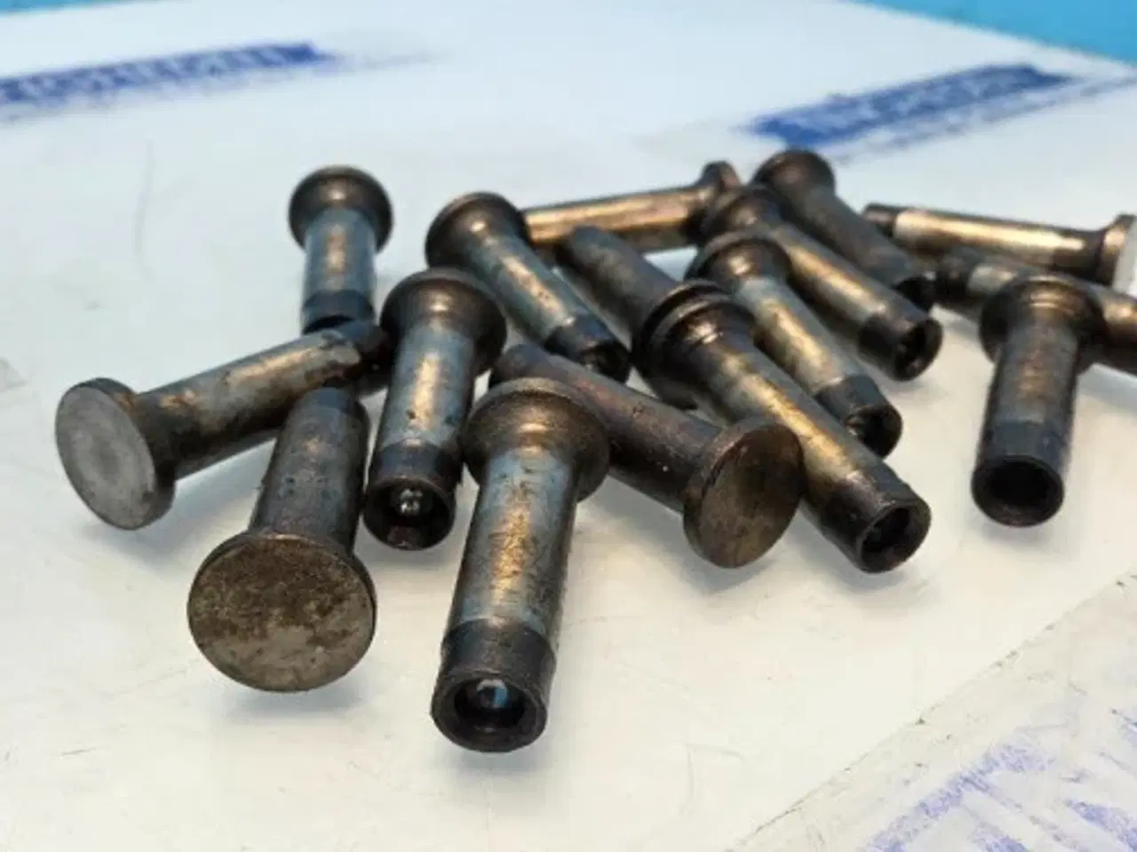 Billede 6 - Perkins 4.248 Afstandsstykke