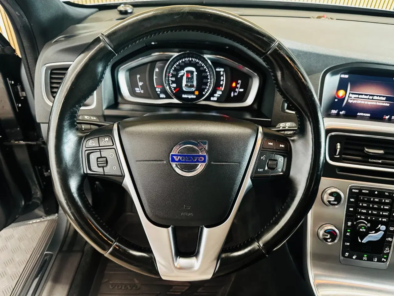 Billede 10 - Volvo V60 CC 2,4 D4 190 Momentum aut. AWD