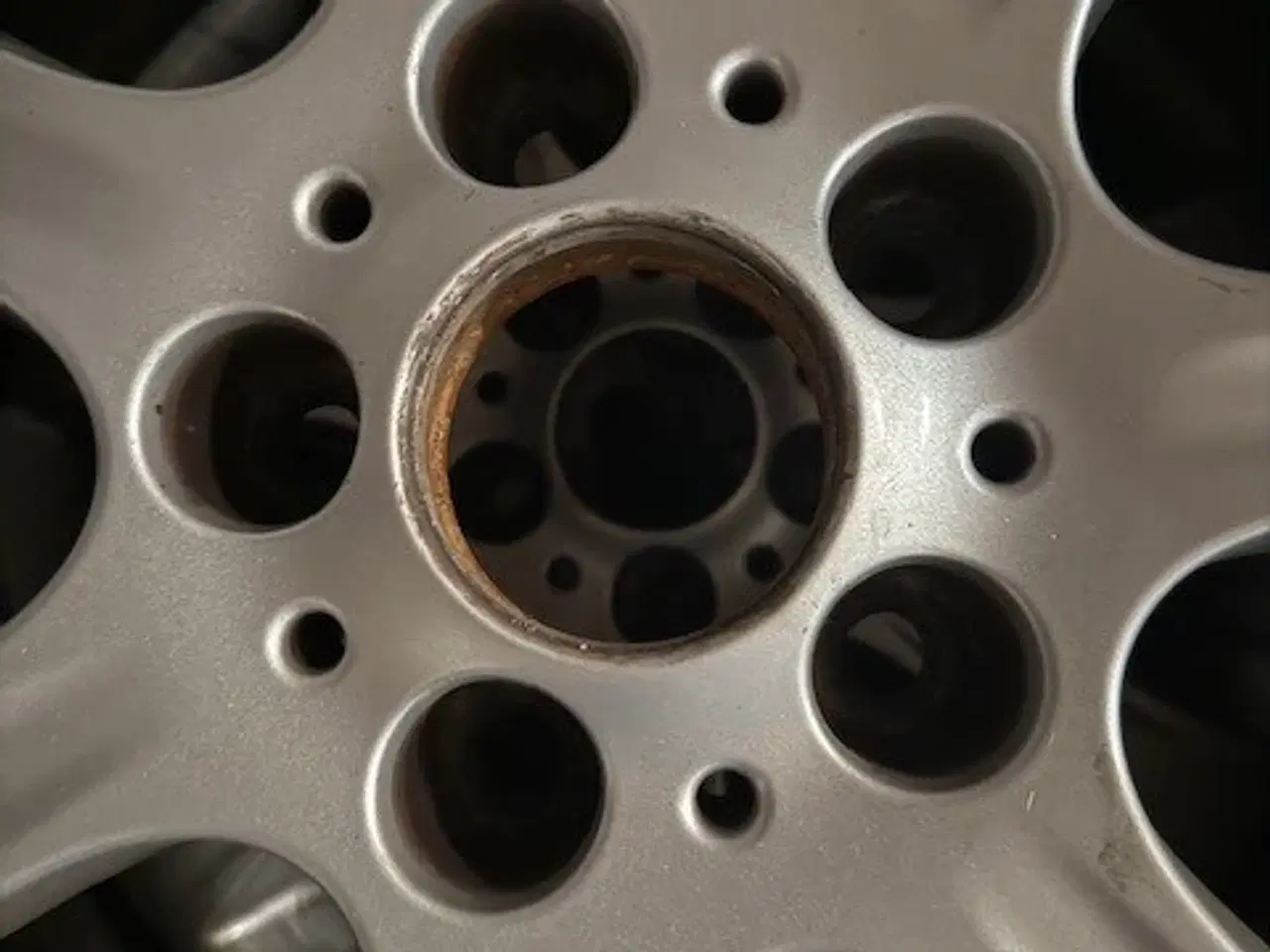 Billede 6 - Alufælge med sommerdæk og godt mønster