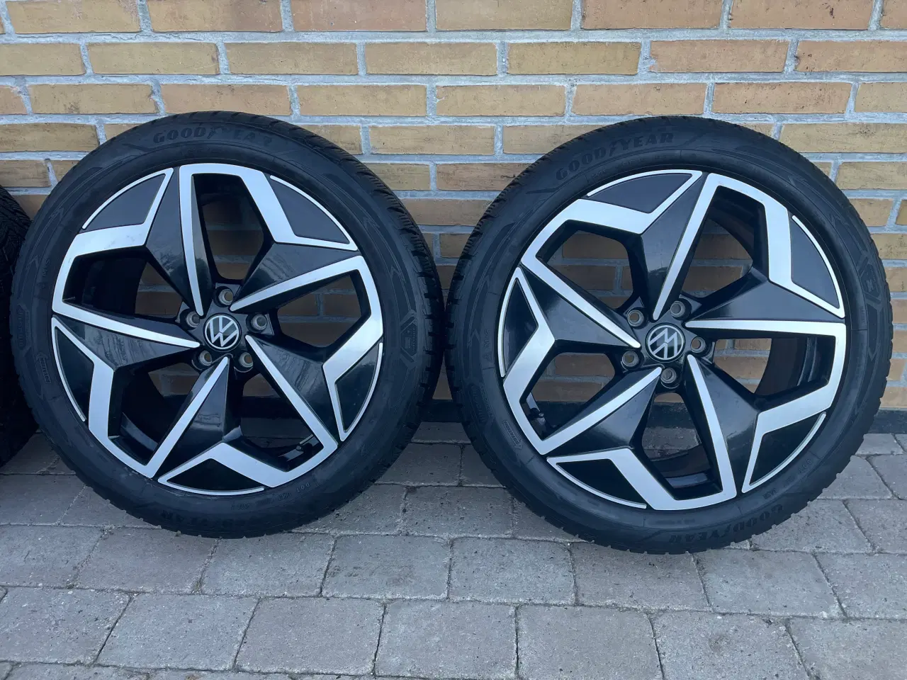 Billede 2 - 19” originale VW ID3 vinterhjul 