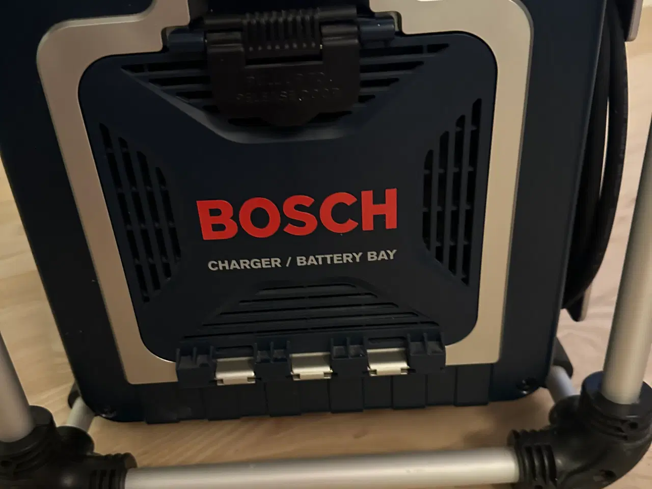 Billede 5 - Bosch Jobsite Radio with Battery Charger and Power