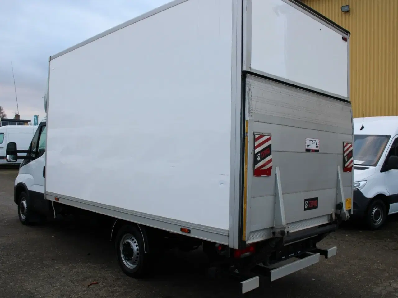 Billede 7 - Iveco Daily 2,3 35S14 Alukasse m/lift AG8