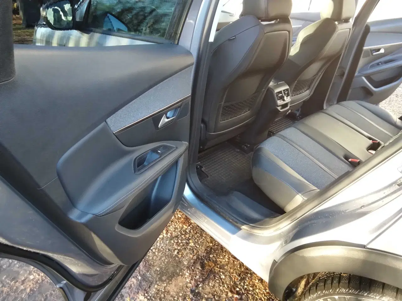 Billede 7 - Peugeot 3008 Bluehdi 130 Eat8 Allure Årg 2020