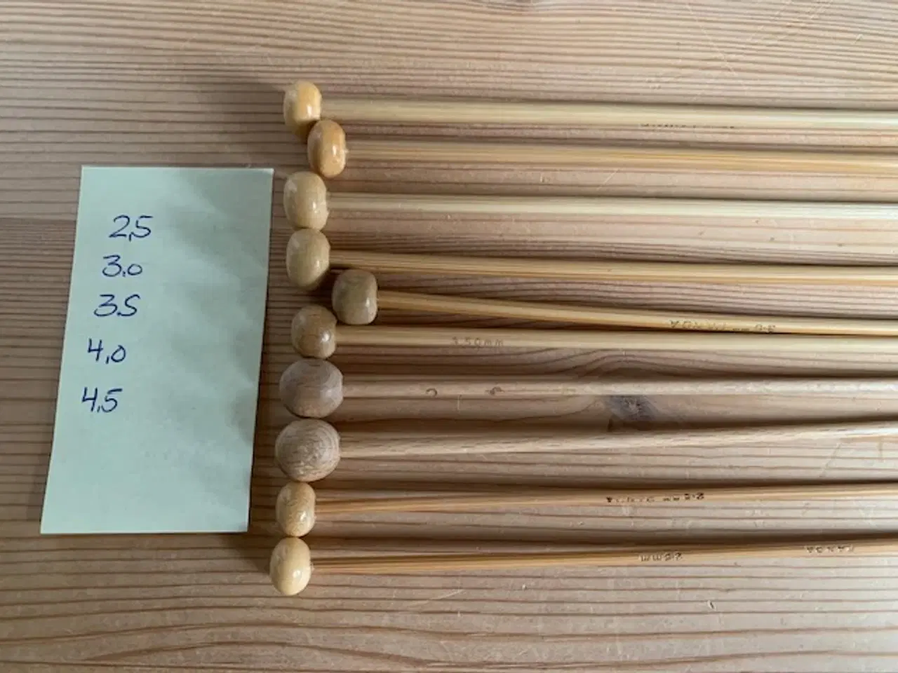 Billede 2 - Strikkepinde bambus eller træ - samlet pris 30 kr.