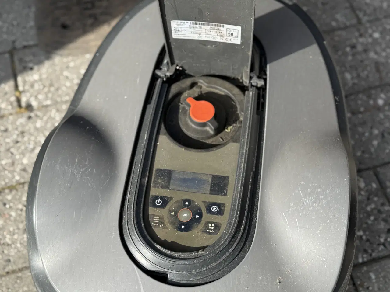 Billede 1 - Robotplæneklipper med defekt hjulmotor