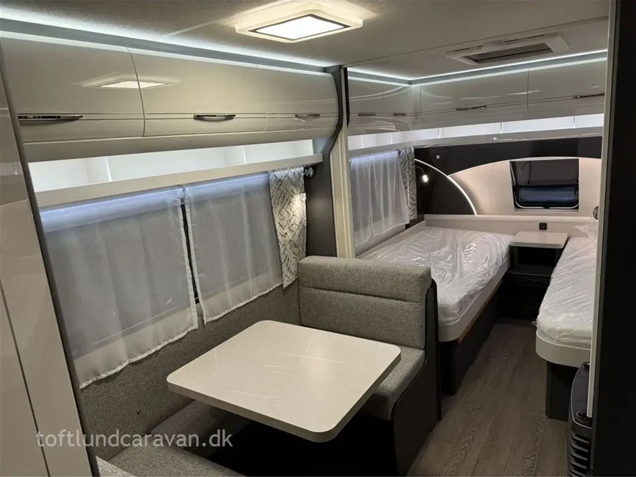 Billede 5 - 2026 - Hobby Excellent 460 SL   Ny 2026 KOMMER SNART PÅ LAGER. Enkeltsenge samt endekøkken og stort badeværelse. LAV VÆGT.