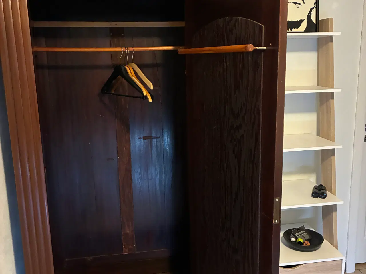 Billede 2 - karlekammerskab