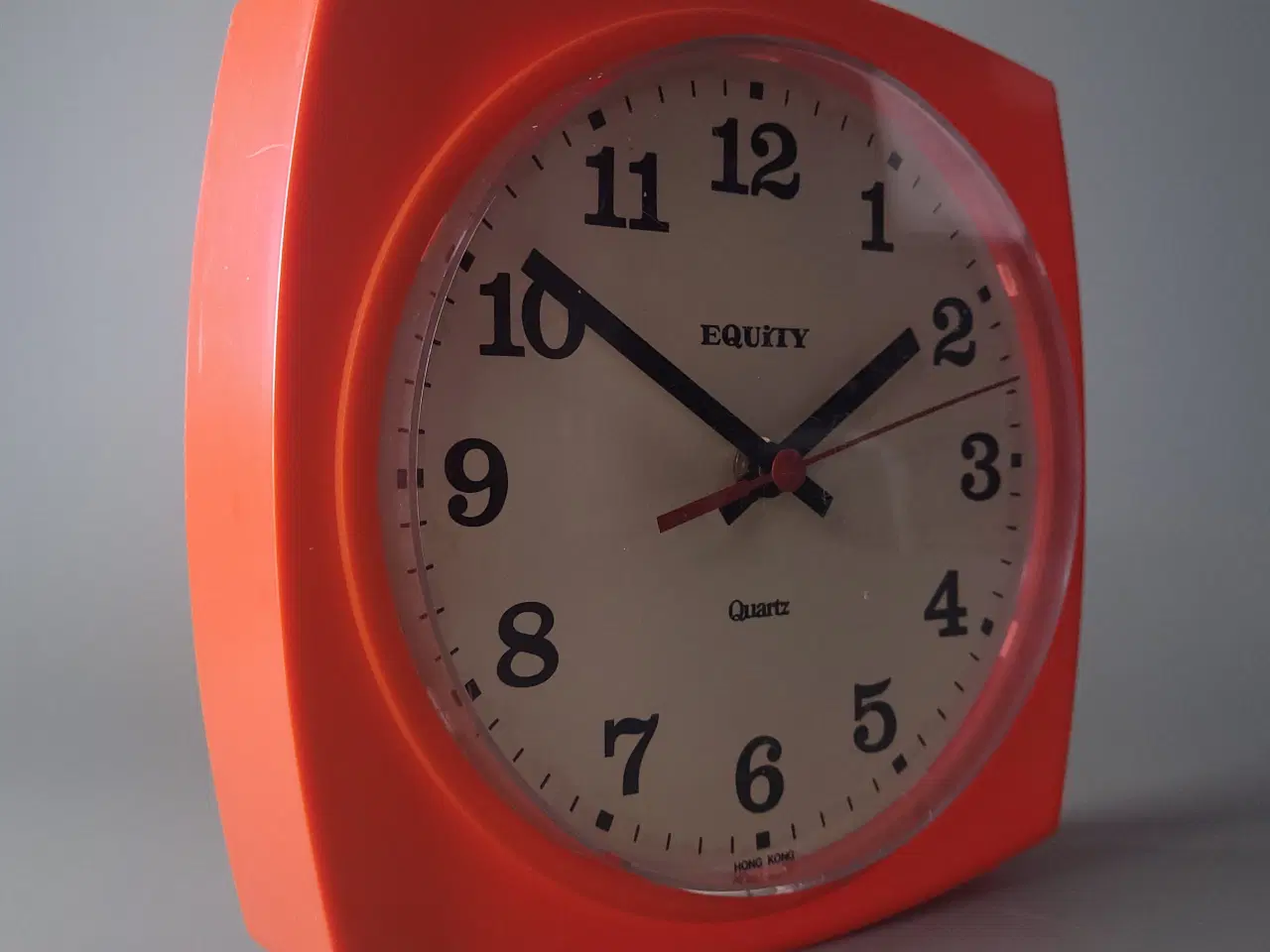 Billede 2 - ⭐️· Retro Orange Vægur / Bordur - Equity Quartz