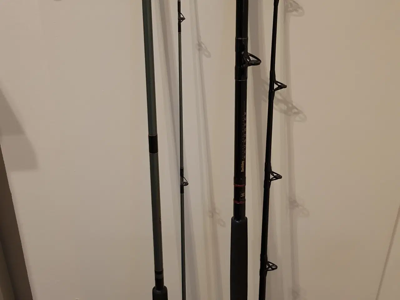 Billede 1 - Fiskesæt, ABU - BERKLEY 2 stænger 2 hjul mm.