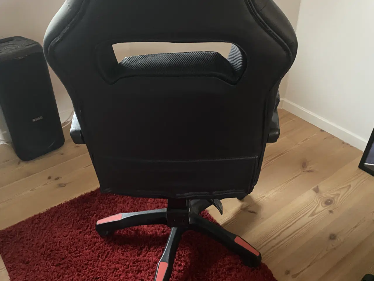 Billede 4 - Gamerstol rød med fodstøtte