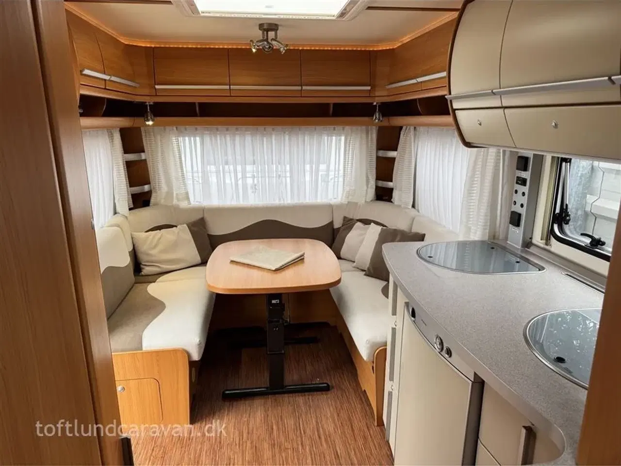 Billede 9 - 2009 - Fendt Saphir Style 510 TFB   Top udstyret  m/MOVER, EL støtteben, Gulvvarme mv. Meget velholdt vogn. Stor lasteevne.