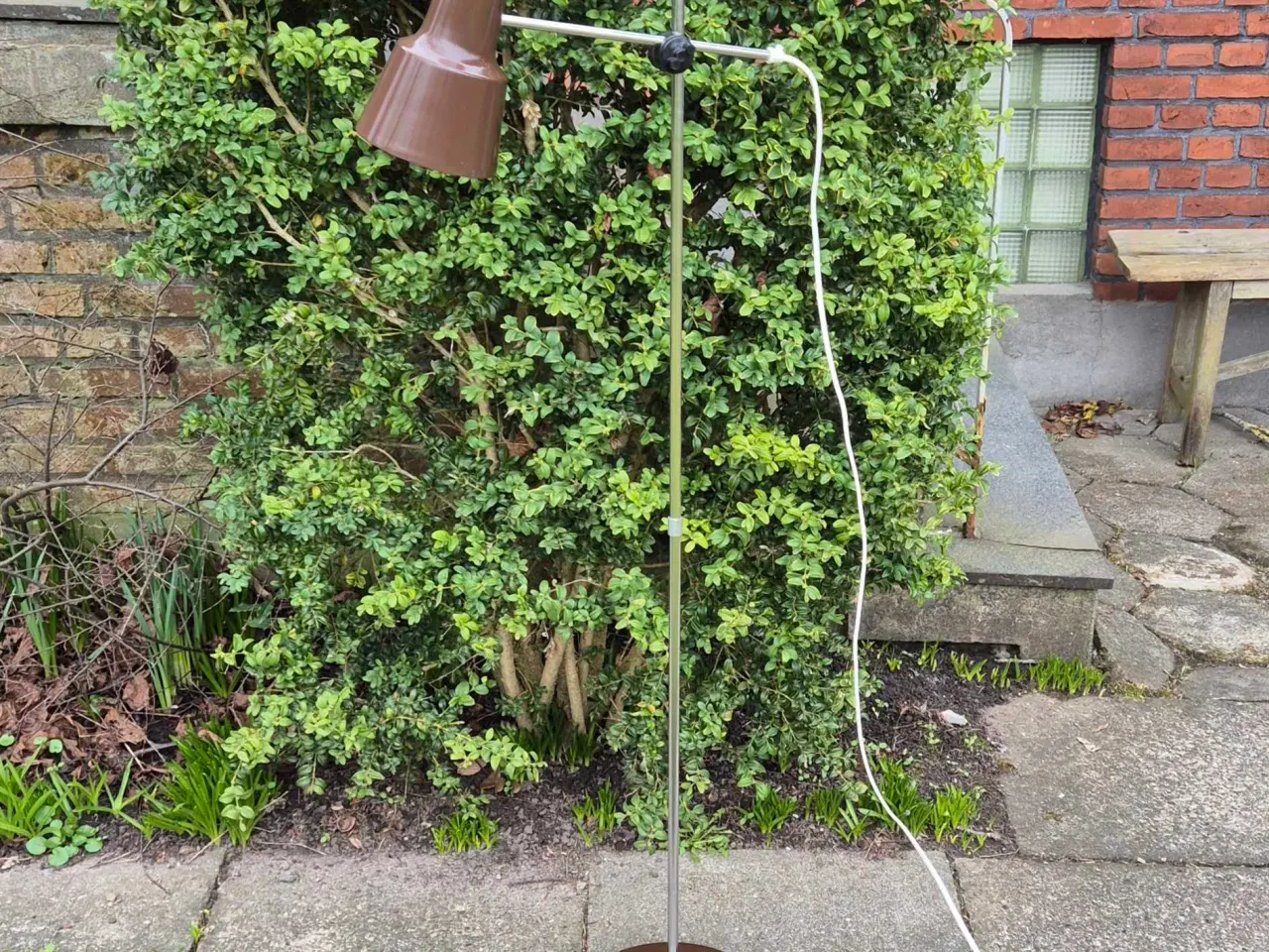 Billede 2 - Retro standerlampe med brunt spot