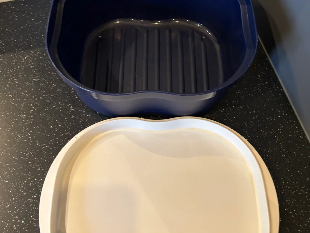 Billede 3 - Tupperware brødboks