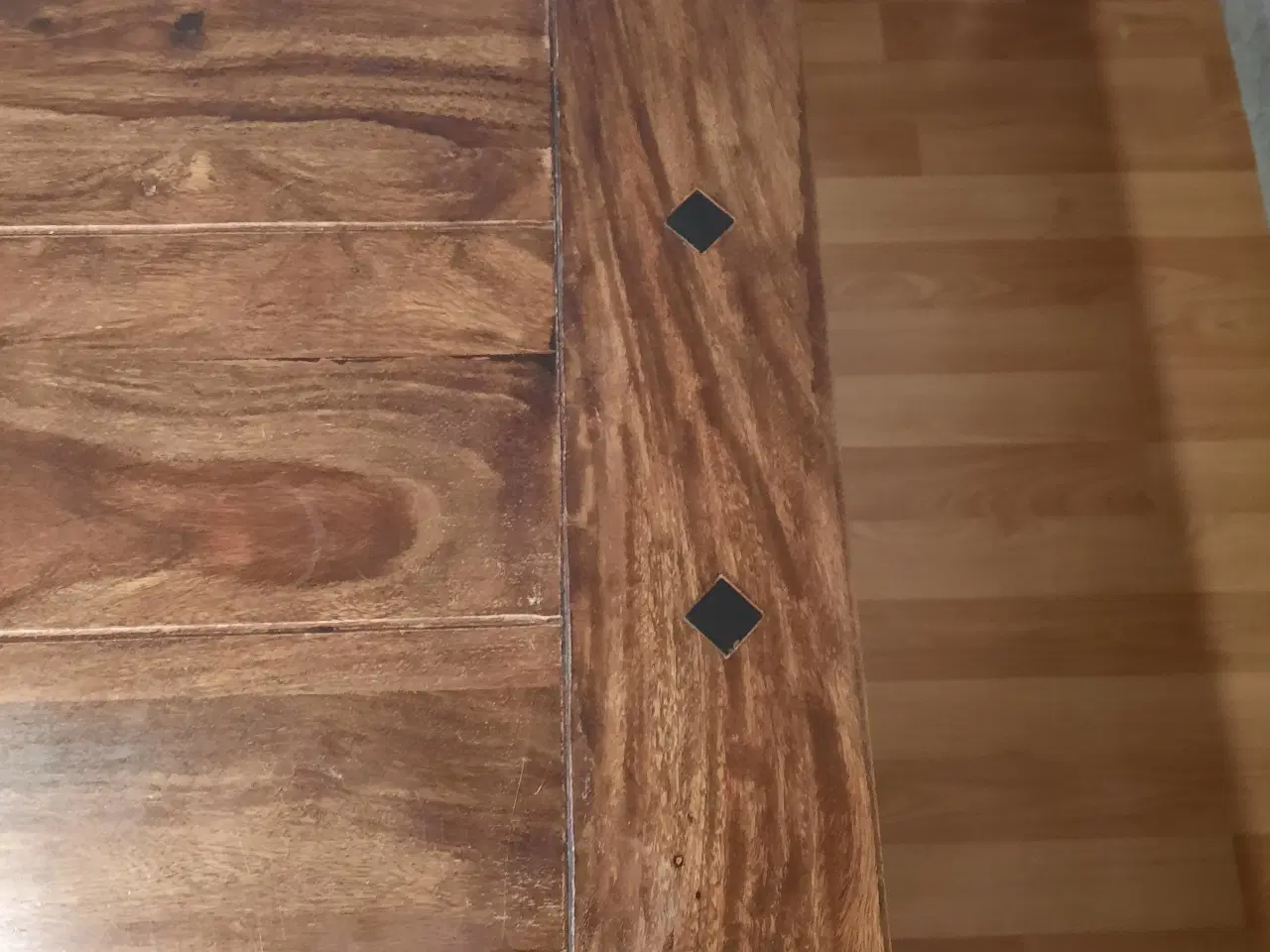 Billede 3 - Godt stabilt sofabord