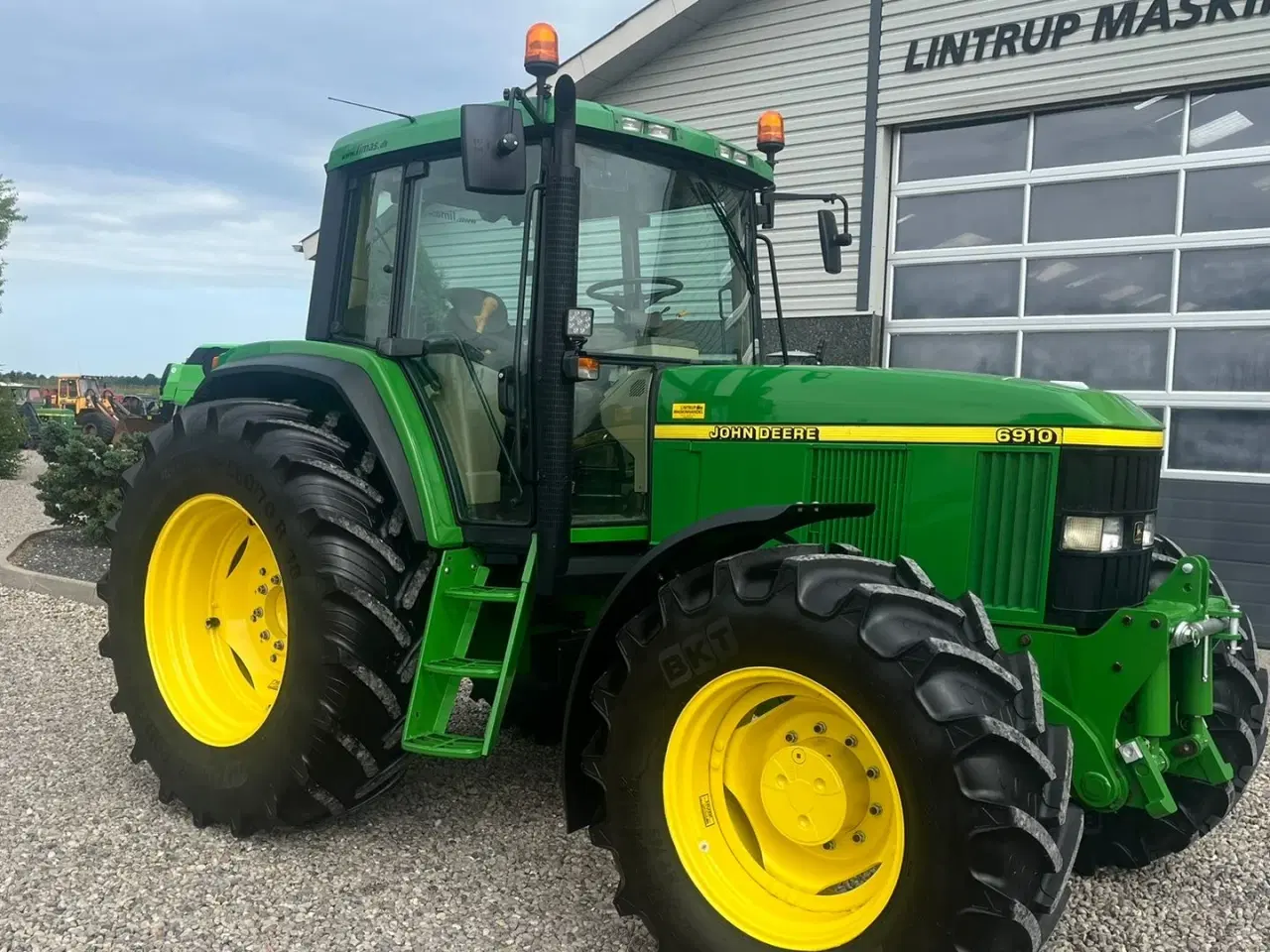 Billede 17 - John Deere 6910 TLS, AutoQurd, Hjørnestops computer og frontlift
