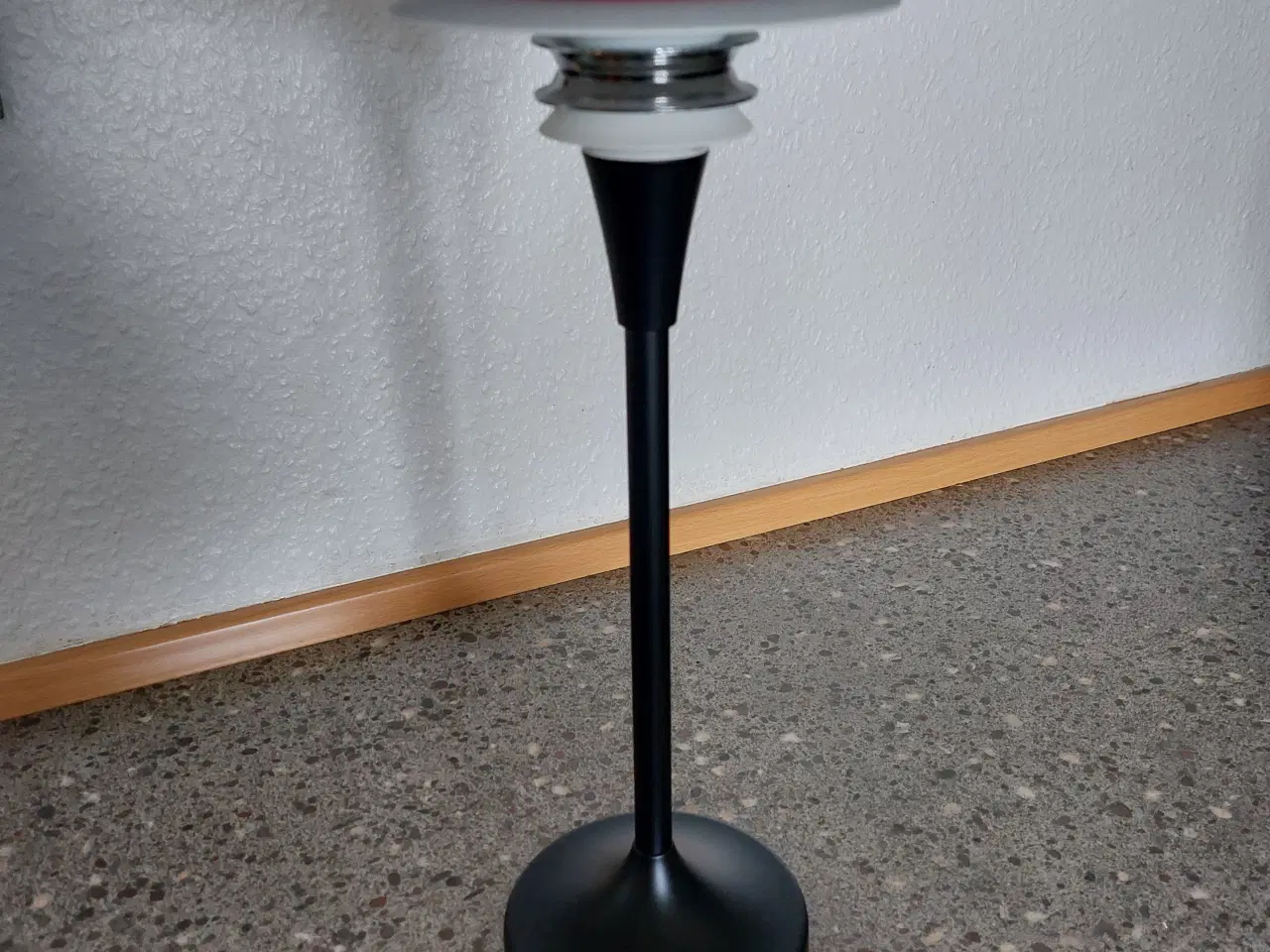 Billede 1 - DIABLO bordlampe sort/rød