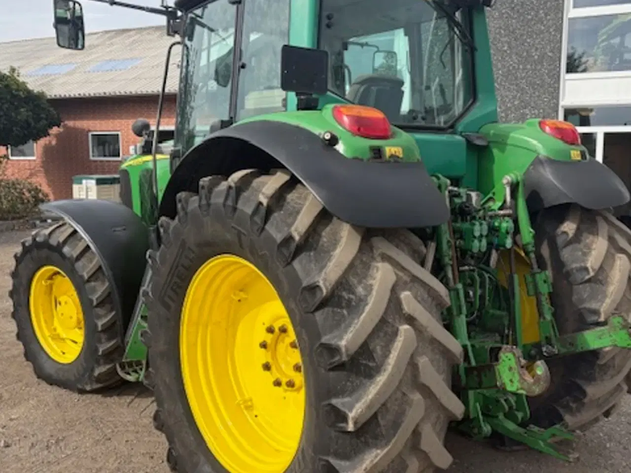 Billede 14 - - - - Traktor udlejes kun 150 kr/time min 4 timer dagligt