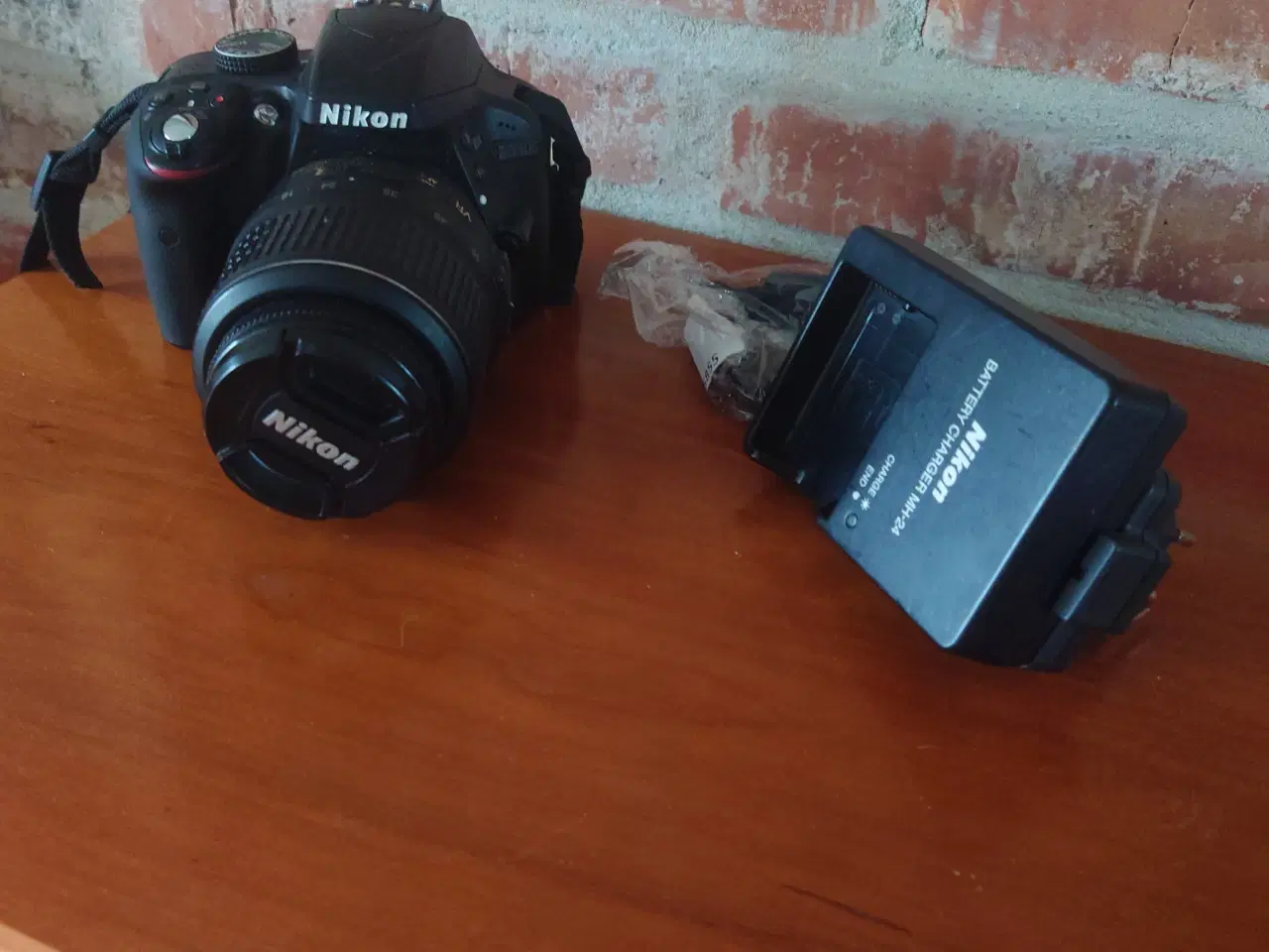 Billede 1 - Nikon D3300 (1706 pic) 24.2 mp, 64 ram, 18-55mm VR