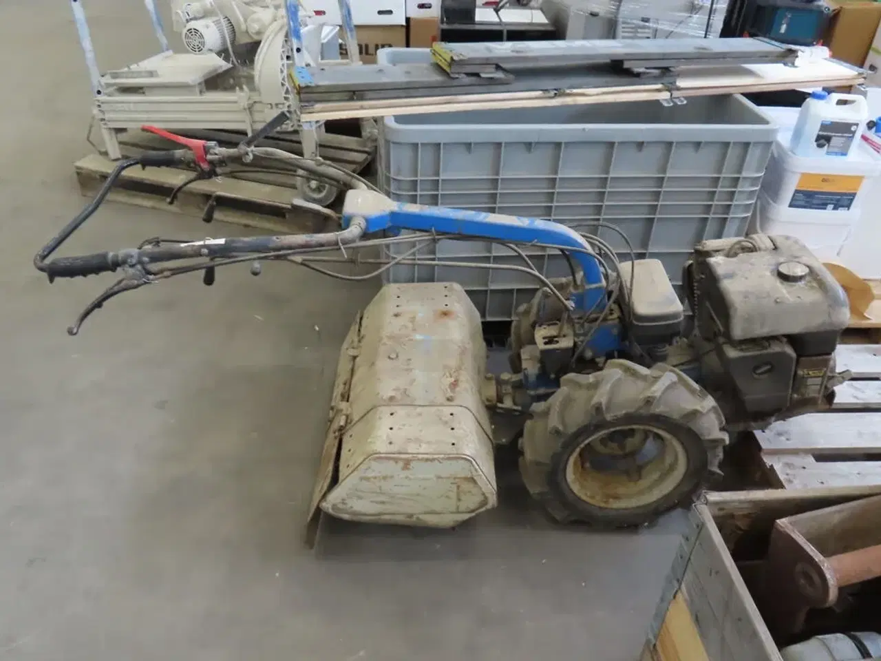 Billede 1 - Redskabstrækker