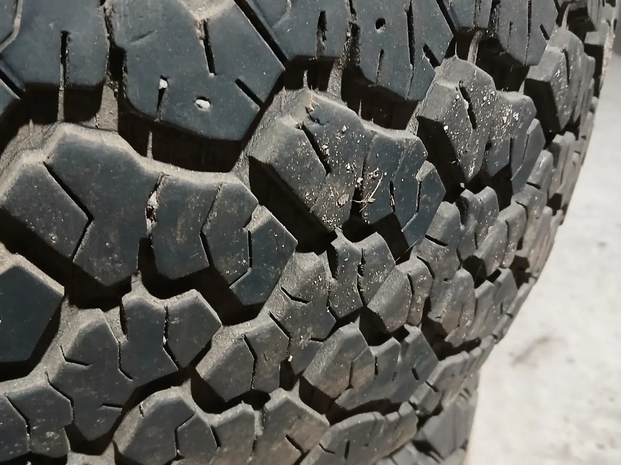 Billede 4 - 4x4 fælg med  AT dæk. M/S