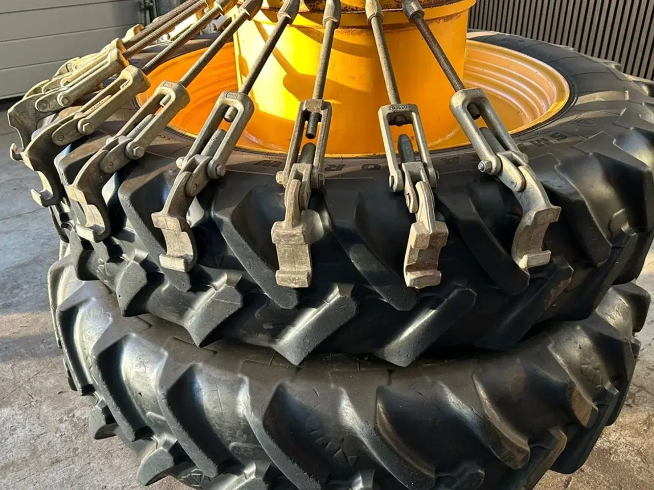 Billede 1 - - - - 340/85R38