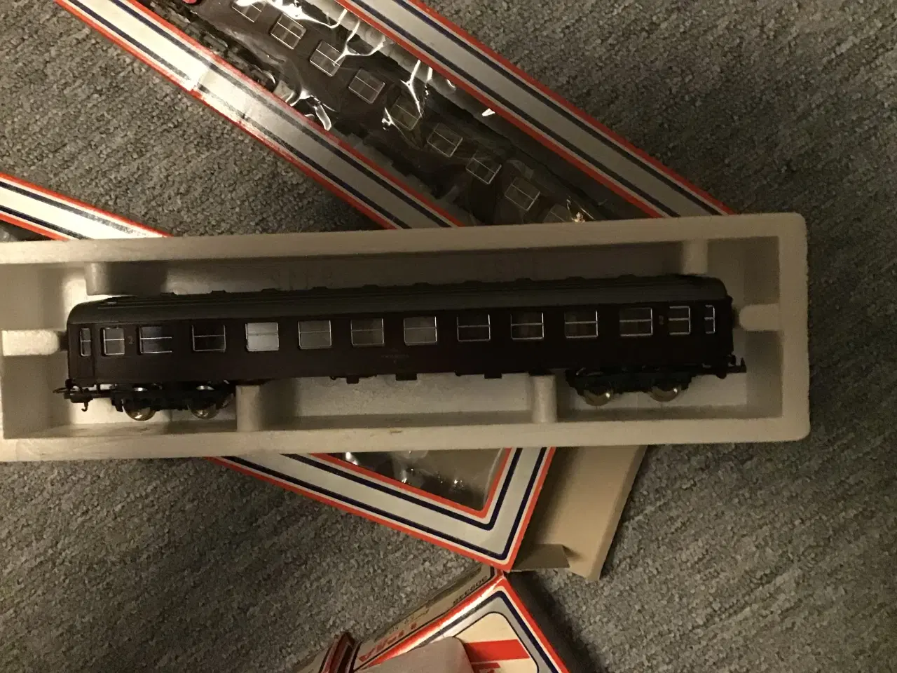 Billede 2 - Modeltog, Lima passagervogne 4 stk i org. emballag