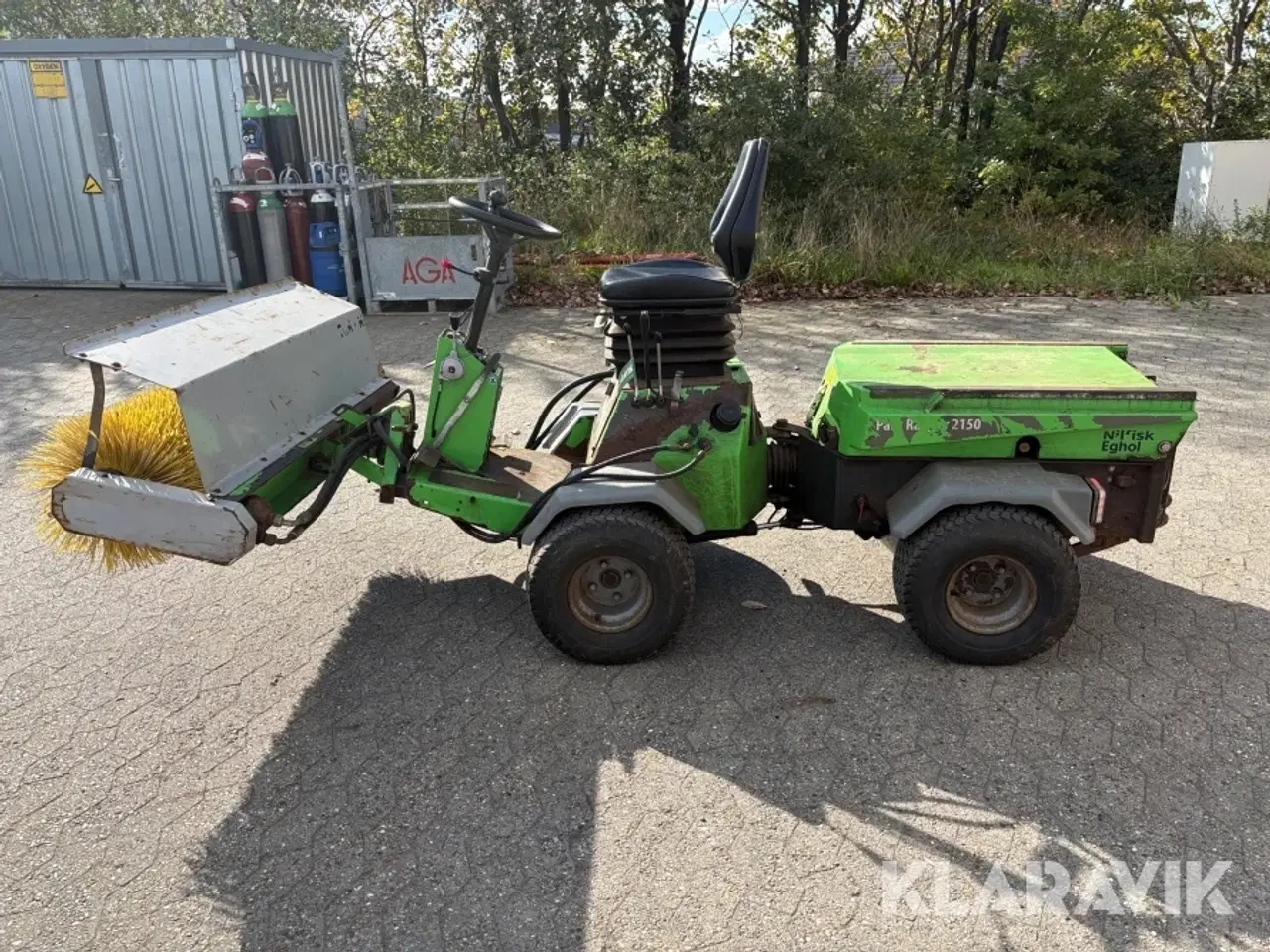 Billede 8 - Redskabsbærer Nilfisk Egholm Park ranger 2150