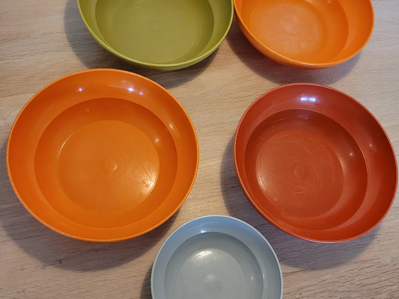 Billede 2 - Tupperware RETO ymerskåle 4 stk. + lille