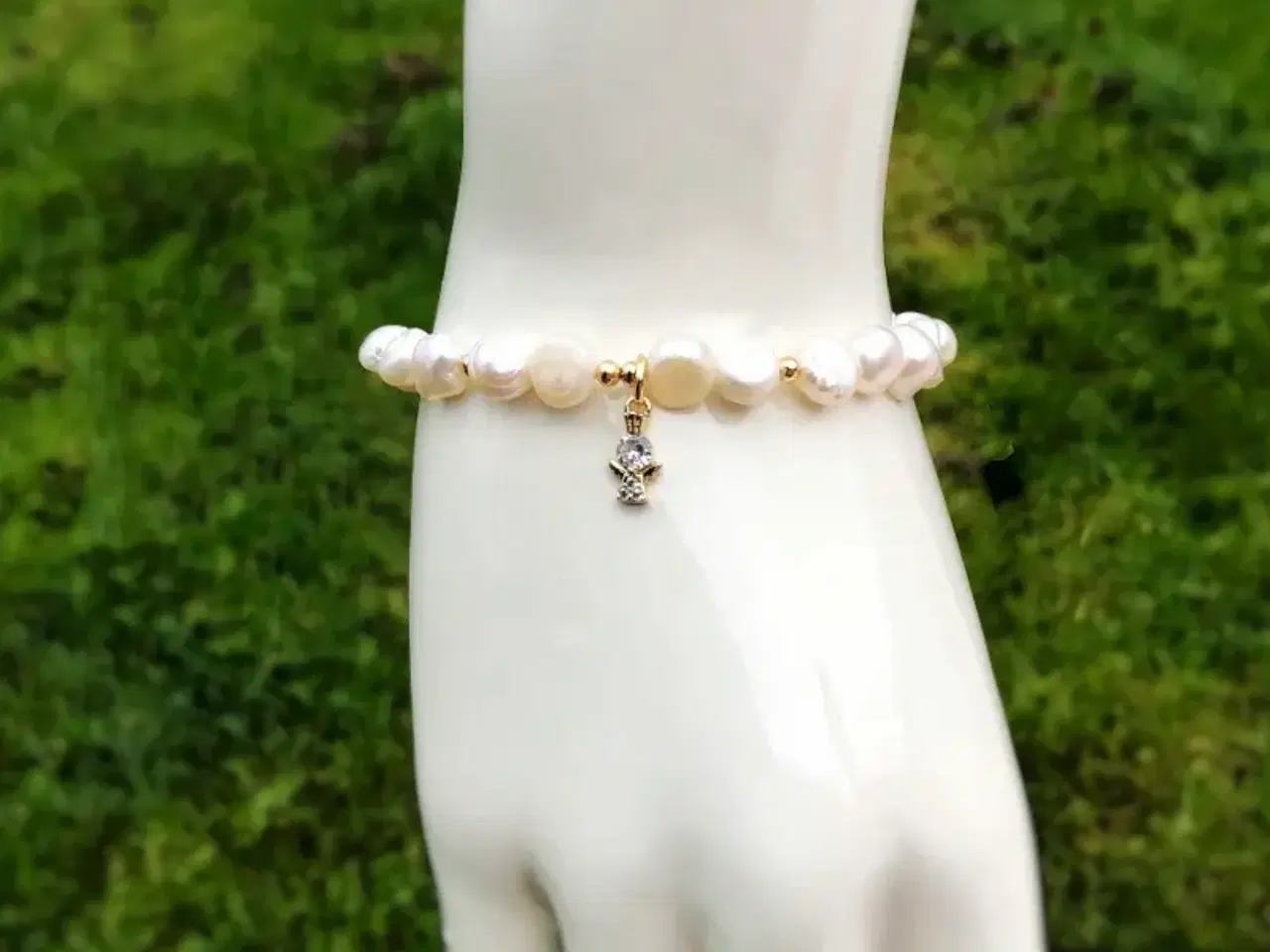 Billede 4 - Elegant feminin armbånd😍🤩 med Ferskvandsperler 