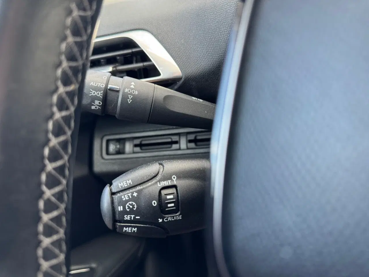 Billede 13 - Peugeot 3008 1,6 BlueHDi 120 Allure