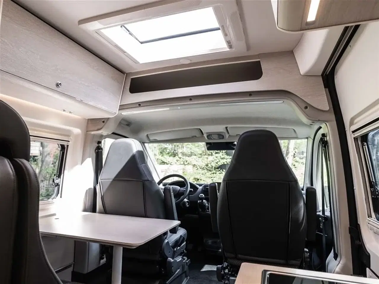 Billede 3 - 2026 - Tourne 6.0 Cruise Light Black   Tourne med essentielt udstyr