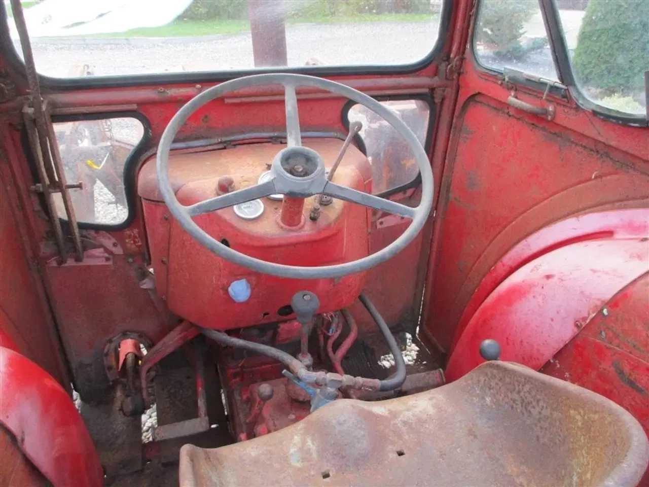 Billede 5 - IH 276 Med frontlæsser