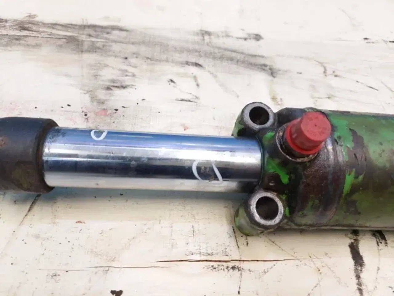 Billede 12 - Merlo P38.10 Styrecylinder 044445