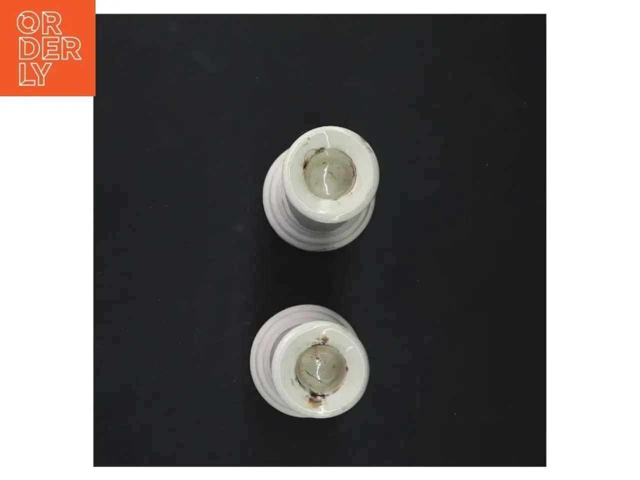 Billede 3 - Par hvide porcelæn lysestager (str. 12 cm)